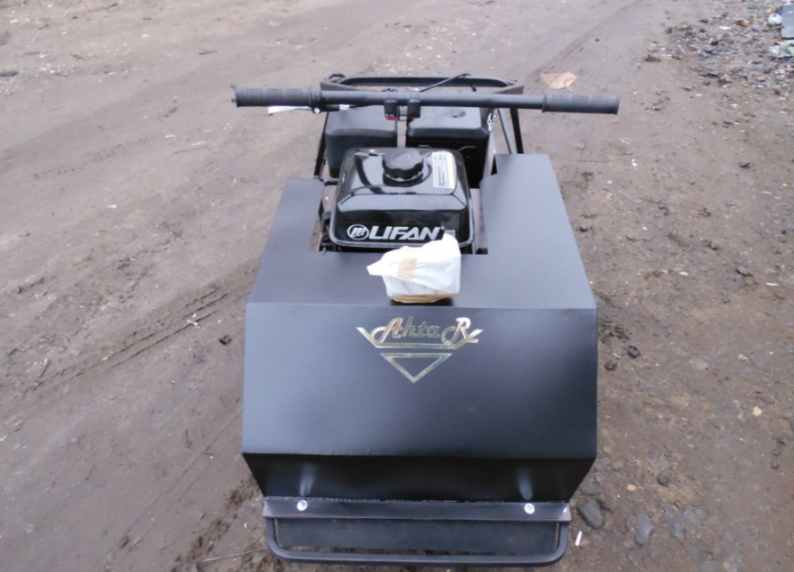 Мотобуксировщик AhtaR Зима 15 л/с с вариатором в Абакане