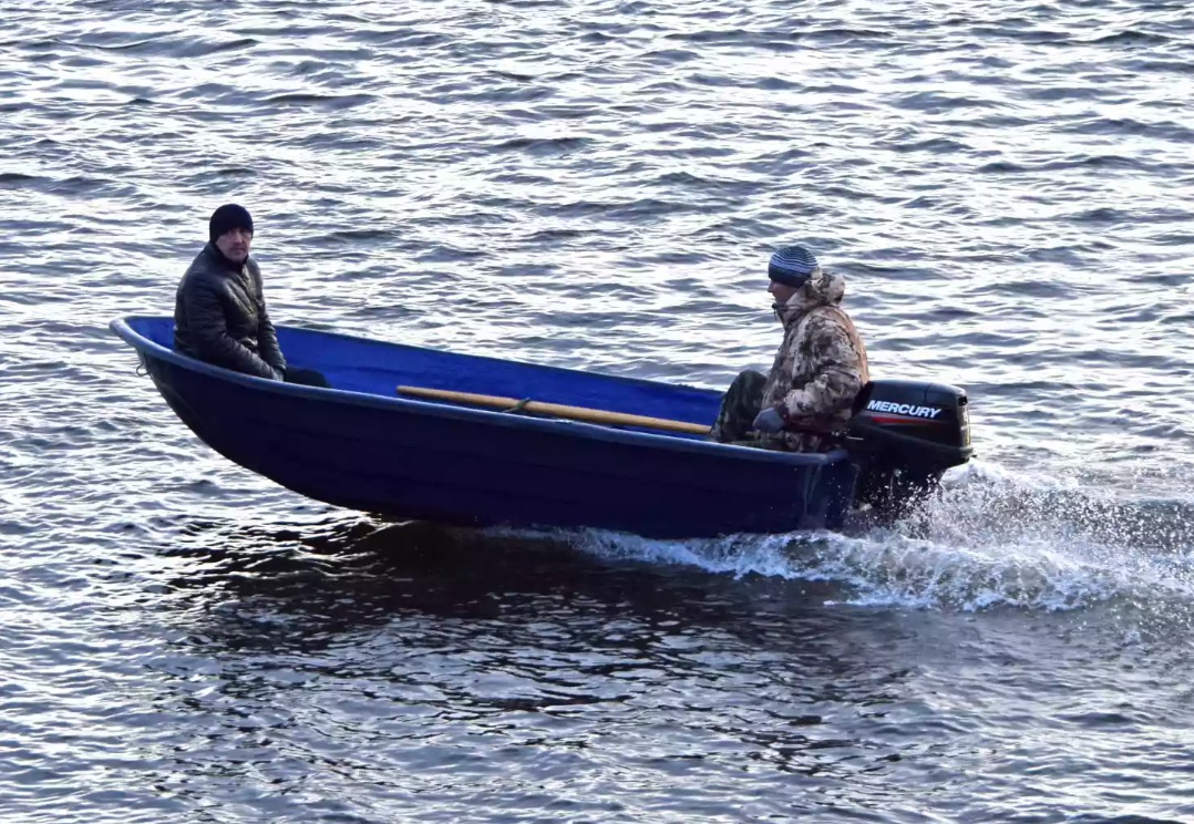 Стеклопластиковая лодка Neman-340 (тримаран) в Абакане