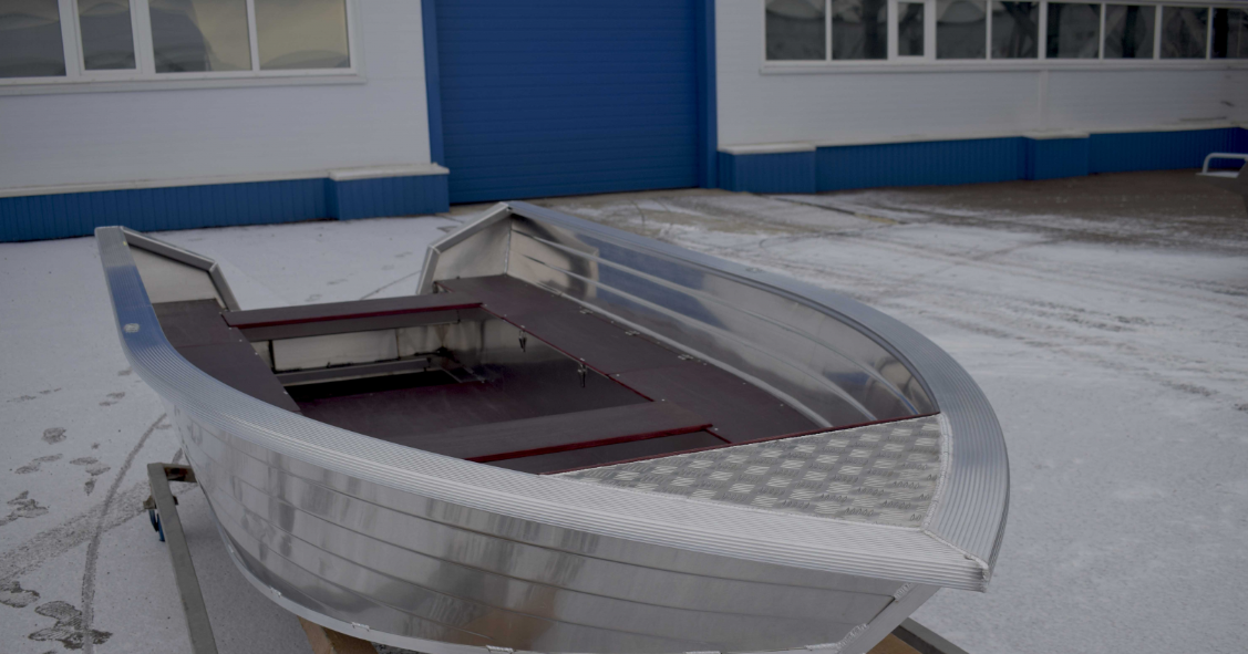 Алюминиевая лодка Неман-400 в Абакане