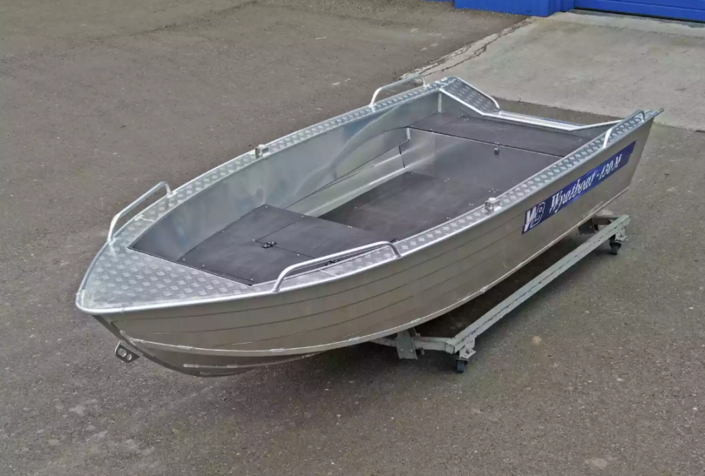 Алюминиевая лодка  Wyatboat-430М FISH в Абакане