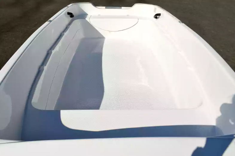 Стеклопластиковая лодка Пингвин (тримаран) в Абакане