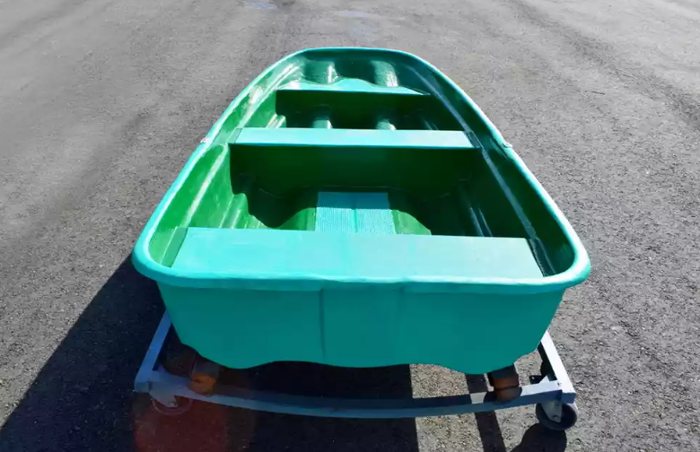 Стеклопластиковая лодка Старт (тримаран) в Абакане