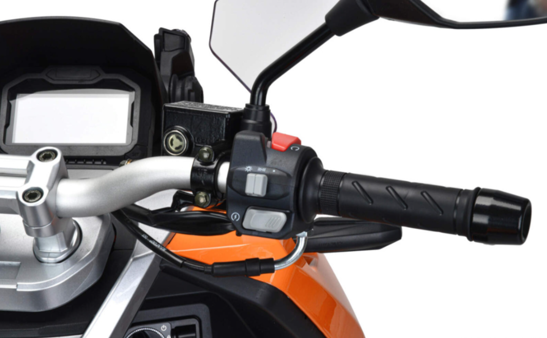 Скутер MOTOLAND (МОТОЛЕНД) T-MAX 150 в Абакане