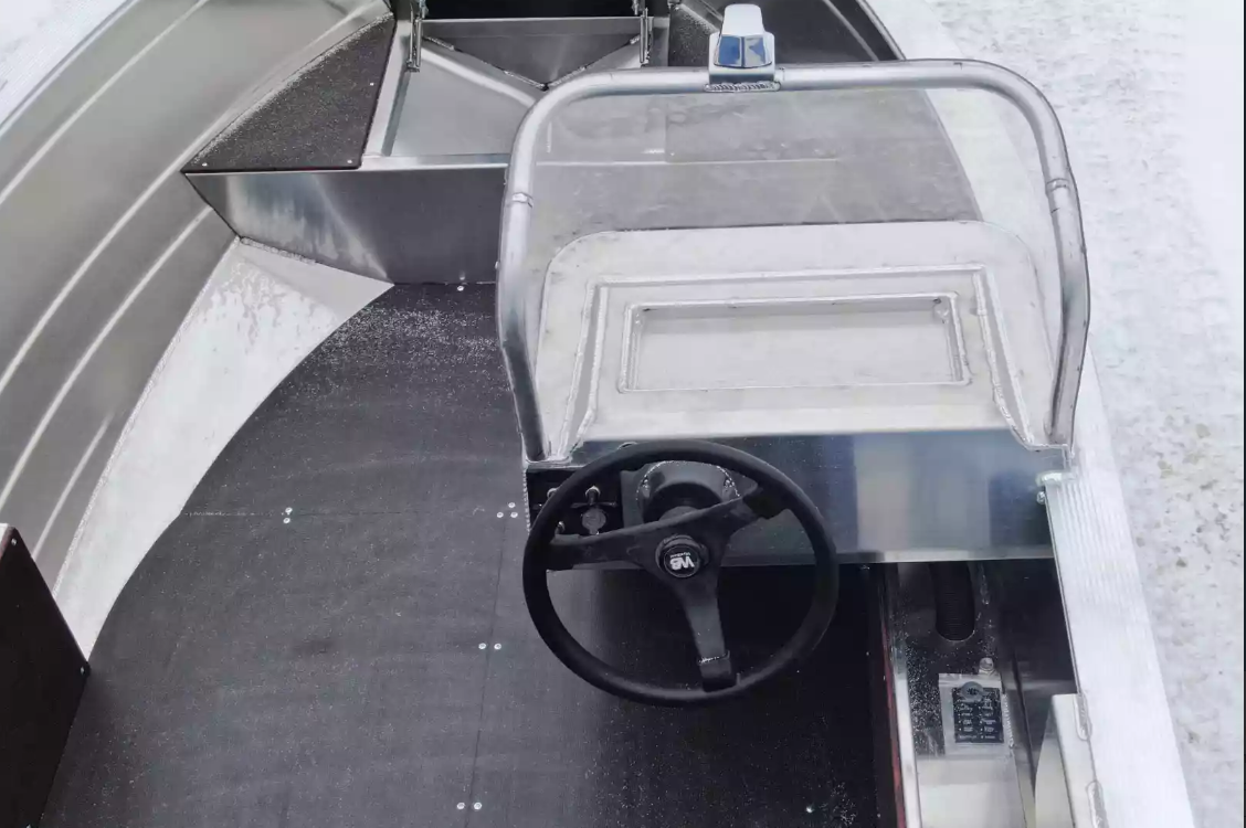 Алюминиевая лодка Неман-400 С в Абакане