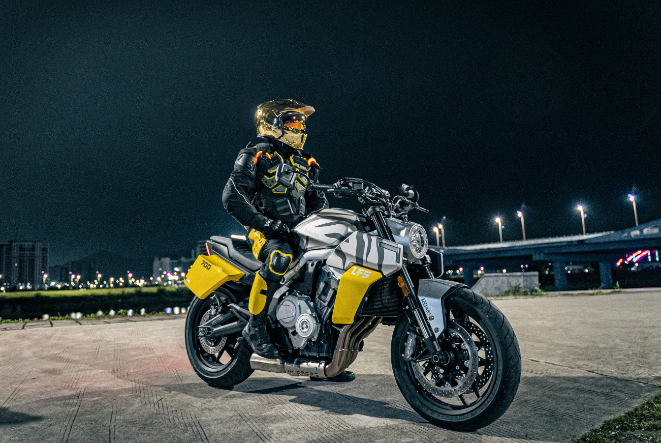 Мотоцикл Benda LFS 700 в Абакане