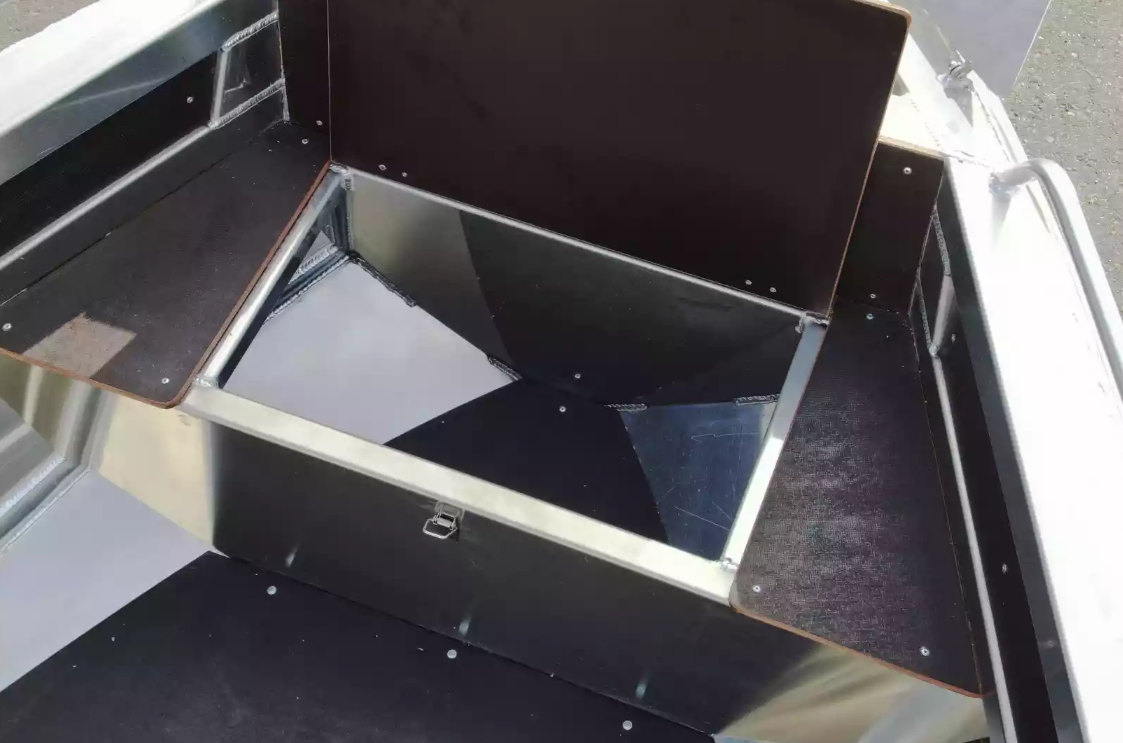 Алюминиевая лодка  Неман-480 Р в Абакане