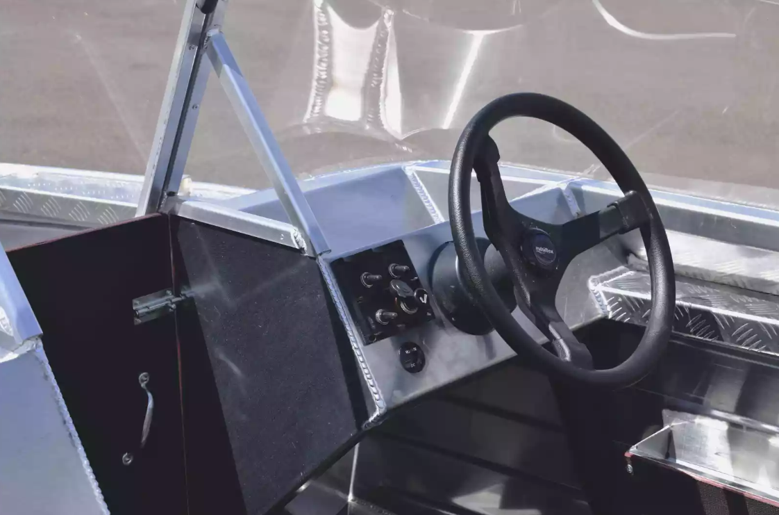 Алюминиевая лодка Wyatboat-390 DCM в Абакане