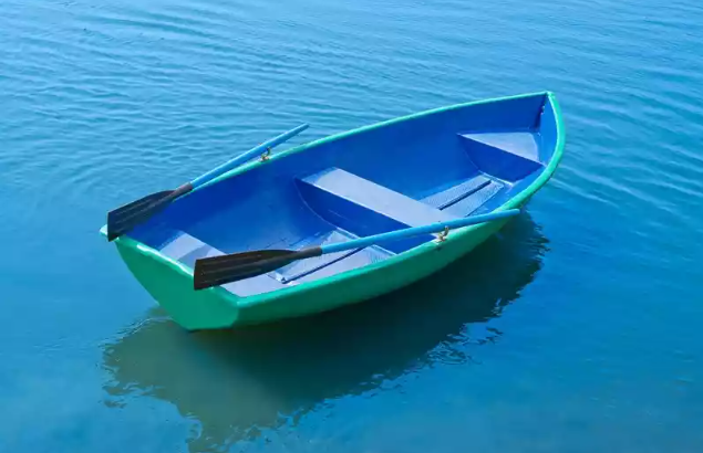Стеклопластиковая лодка Дельфин в Абакане