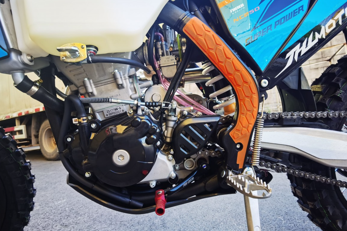 Мотоцикл JHLMOTO JHL Z7 NC250S (177MM-A) в Абакане