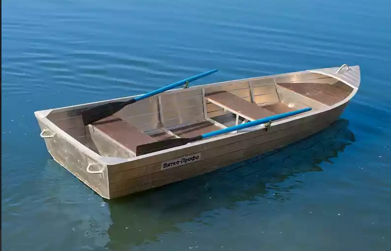 Алюминиевая лодка Вятка-Профи 37 в Абакане
