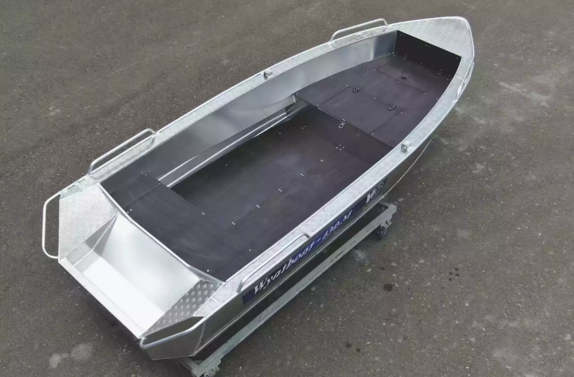 Алюминиевая лодка  Wyatboat-430М FISH в Абакане