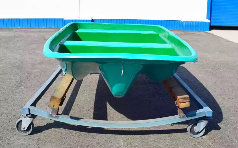 Стеклопластиковая лодка Старт (тримаран) в Абакане