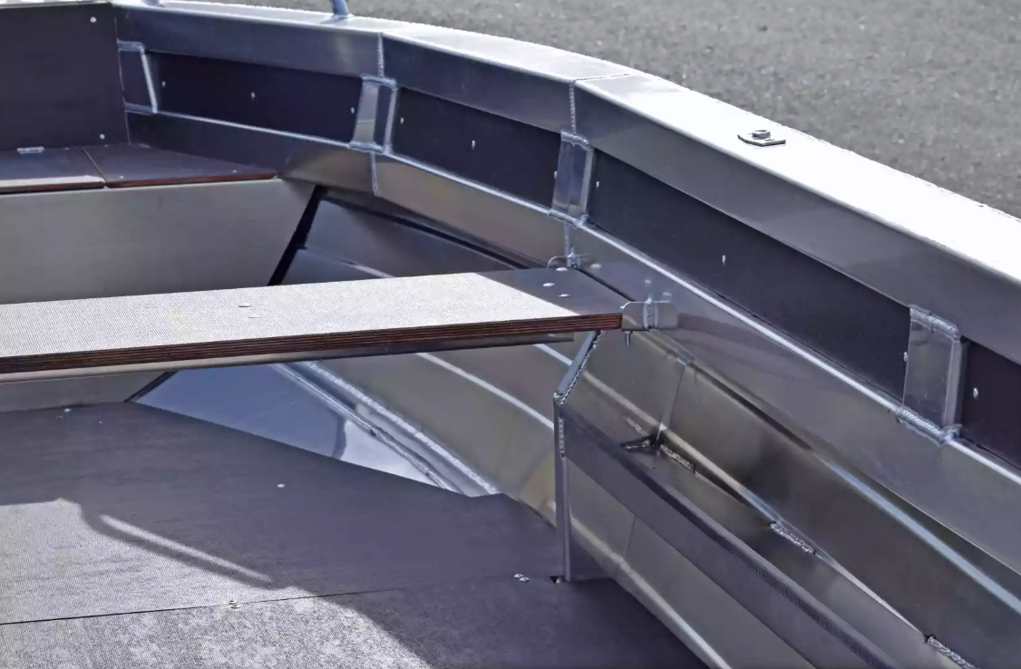 Алюминиевая лодка  Неман-480 Р в Абакане