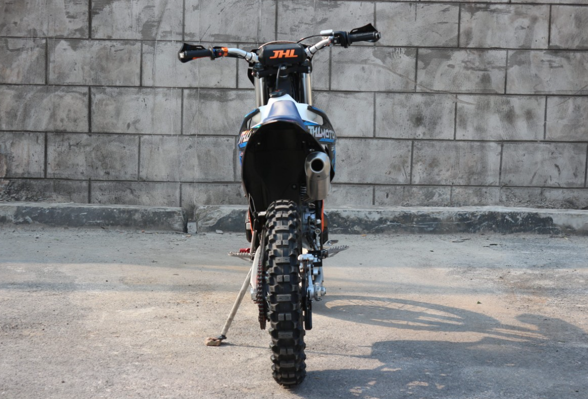 Мотоцикл JHLMOTO JHL Z3 CB250 (172FMM-3A) в Абакане