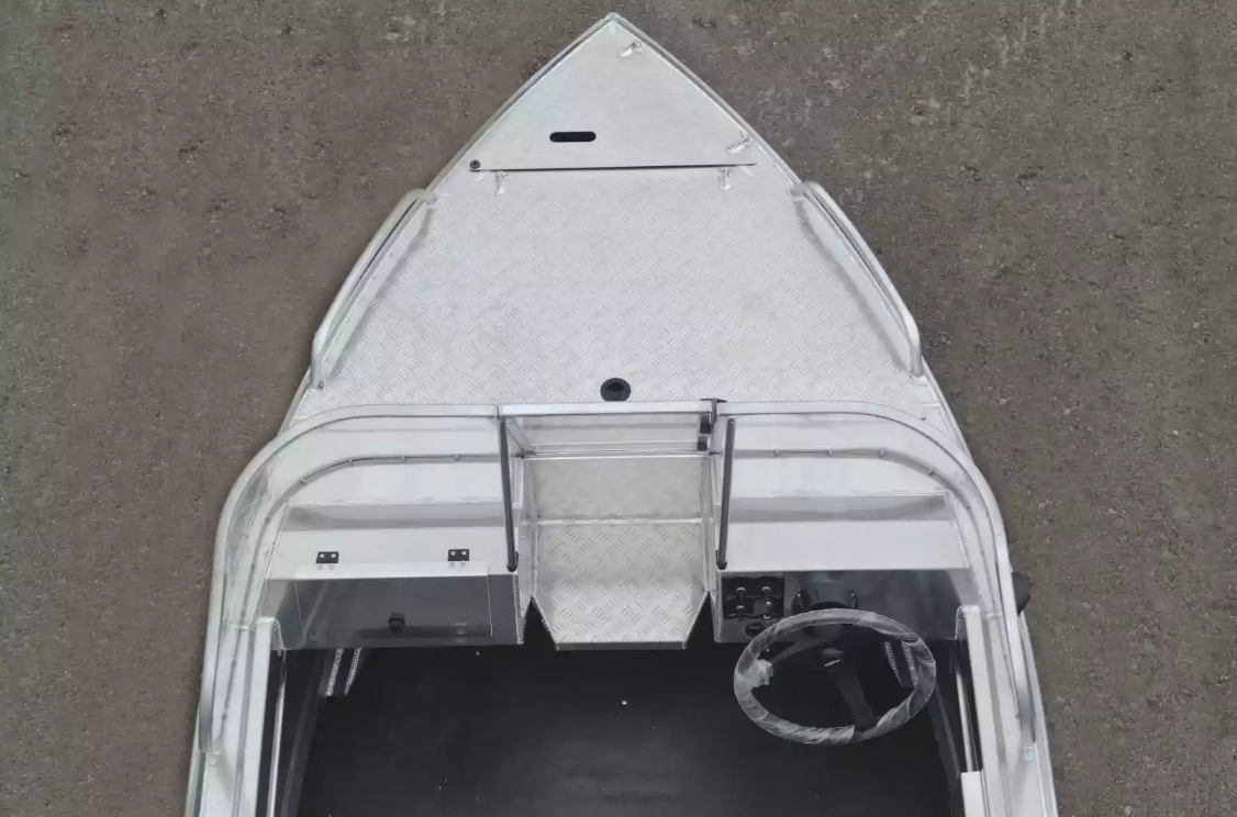 Алюминиевая лодка  Neman-400 PRO в Абакане