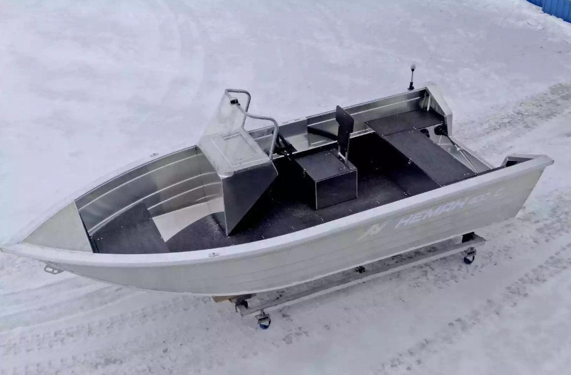 Алюминиевая лодка Неман-400 С в Абакане