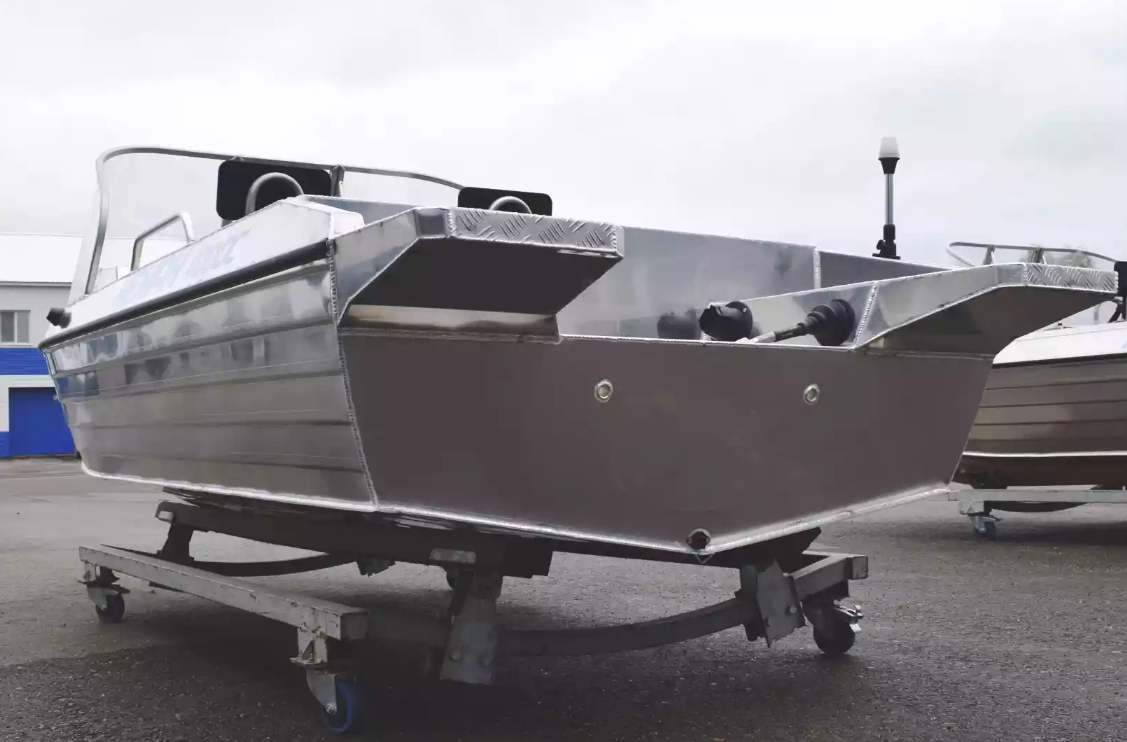 Алюминиевая лодка  Neman-400 DC в Абакане