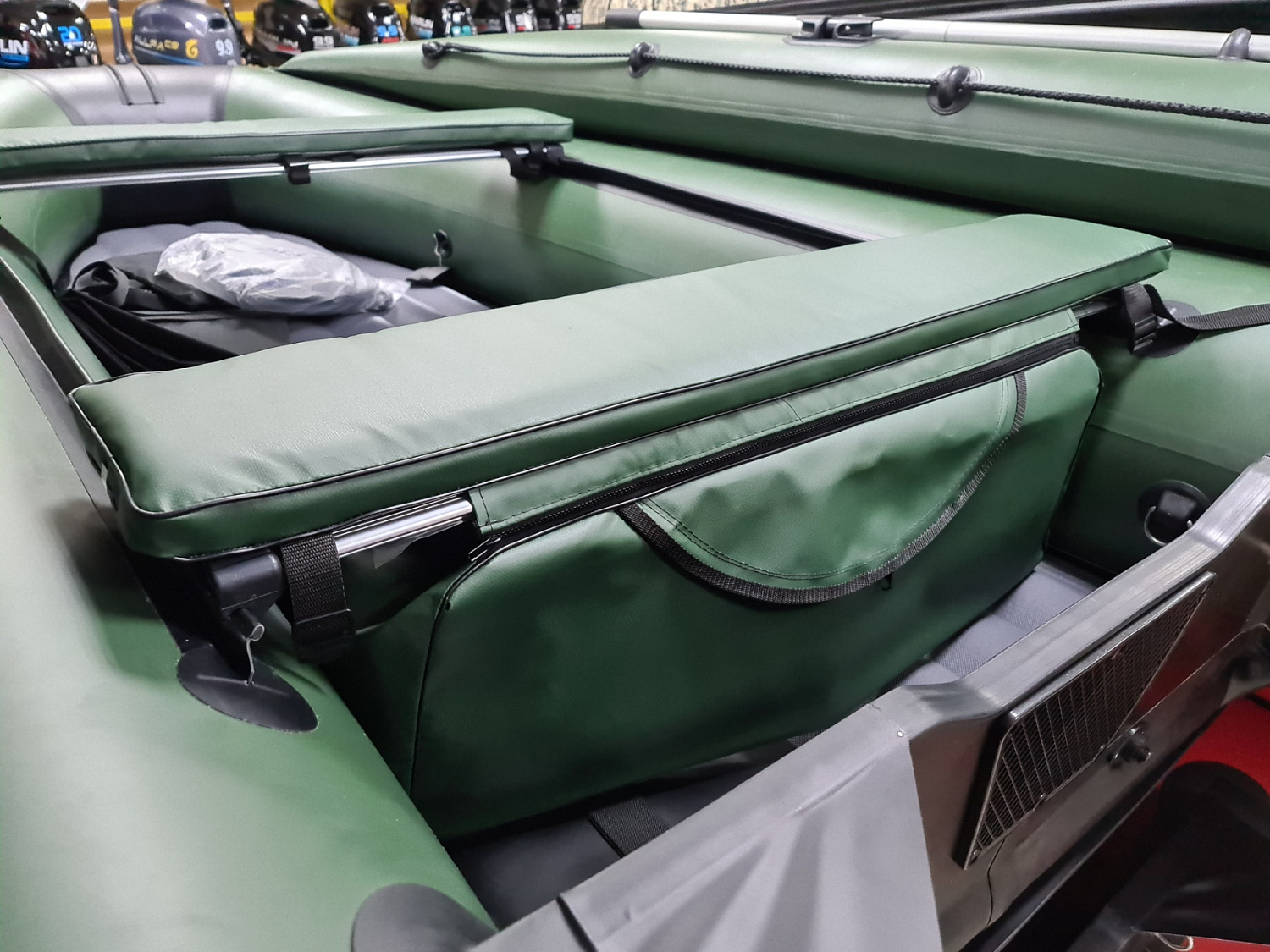 КОМПЛЕКТ МЯГКИХ НАКЛАДОК С СУМКОЙ ДЛЯ ЛОДОК 110Х20 ЗЕЛЕНЫЙ в Абакане